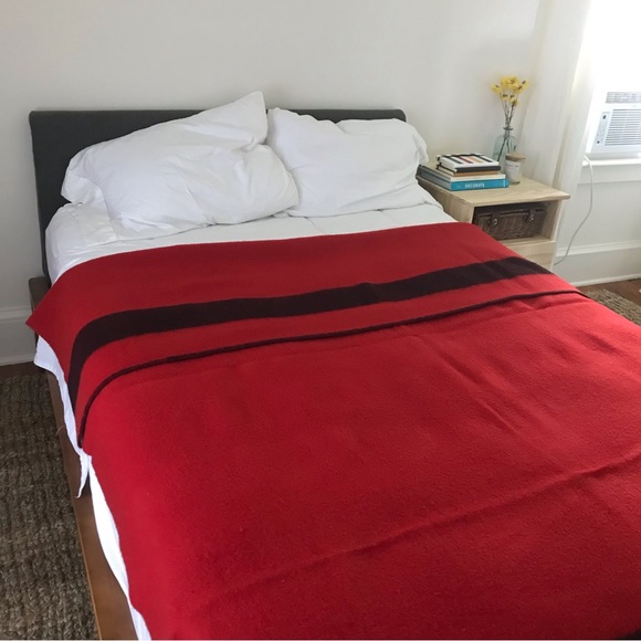 vintage red wool camp blanket - Picture 3 of 8